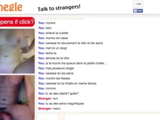 Elle montre tout et se masturbe sur omegle